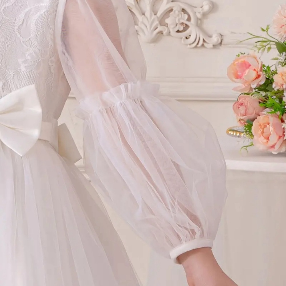 Girl's Luxury Bridal Formal White Dress - Picture 4 of 10